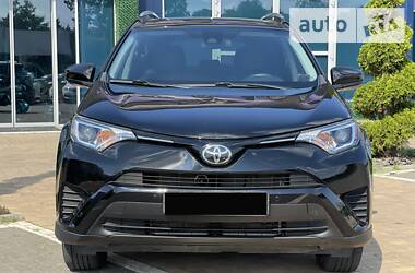 Позашляховик / Кросовер Toyota RAV4 2017 в Києві