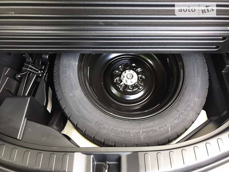 Внедорожник / Кроссовер Toyota RAV4 2017 в Черкассах