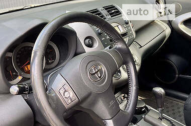 Внедорожник / Кроссовер Toyota RAV4 2008 в Виннице