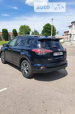 Внедорожник / Кроссовер Toyota RAV4 2018 в Полтаве