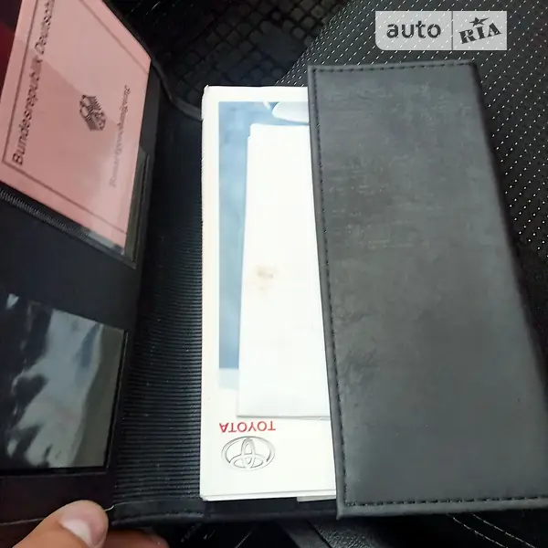Внедорожник / Кроссовер Toyota RAV4 2006 в Ровно документ