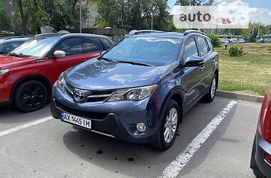 Внедорожник / Кроссовер Toyota RAV4 2014 в Харькове