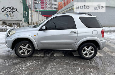 Купе Toyota RAV4 2000 в 