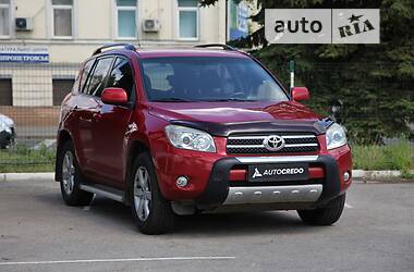 Внедорожник / Кроссовер Toyota RAV4 2008 в 