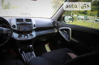 Внедорожник / Кроссовер Toyota RAV4 2008 в 