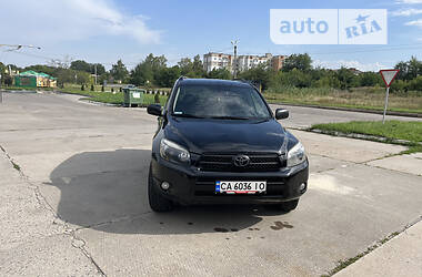 Позашляховик / Кросовер Toyota RAV4 2006 в Умані