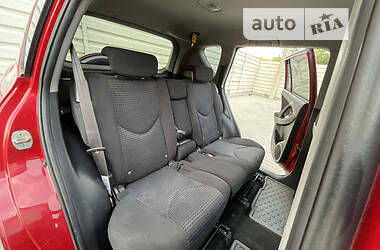 Внедорожник / Кроссовер Toyota RAV4 2008 в 