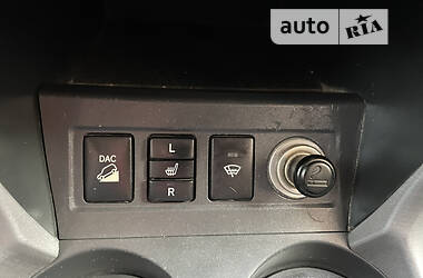 Внедорожник / Кроссовер Toyota RAV4 2008 в 