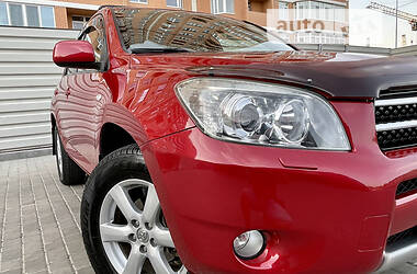 Внедорожник / Кроссовер Toyota RAV4 2008 в 