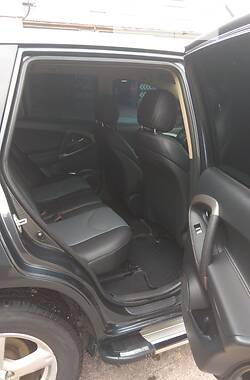 Внедорожник / Кроссовер Toyota RAV4 2007 в 