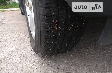 Внедорожник / Кроссовер Toyota RAV4 2007 в 