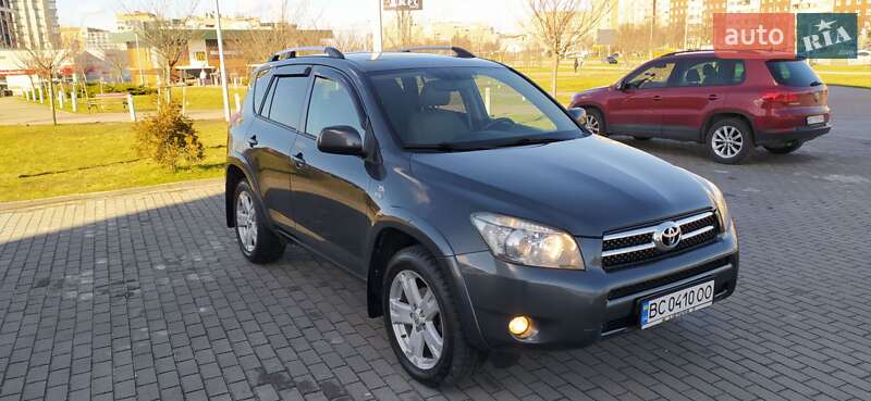 Позашляховик / Кросовер Toyota RAV4 2006 в Львові