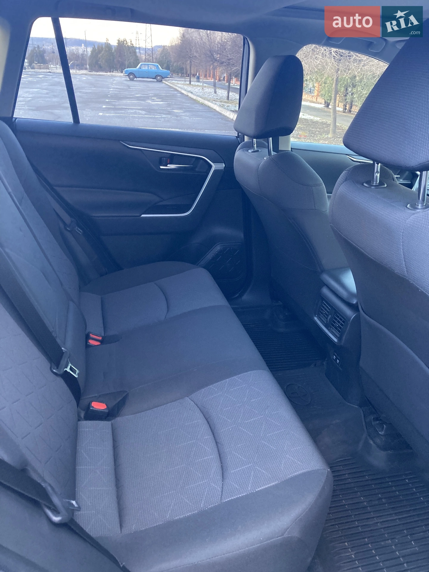 2020 Toyota RAV 4 - мініатюра 6