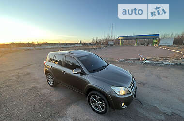 Внедорожник / Кроссовер Toyota RAV4 2009 в Киеве