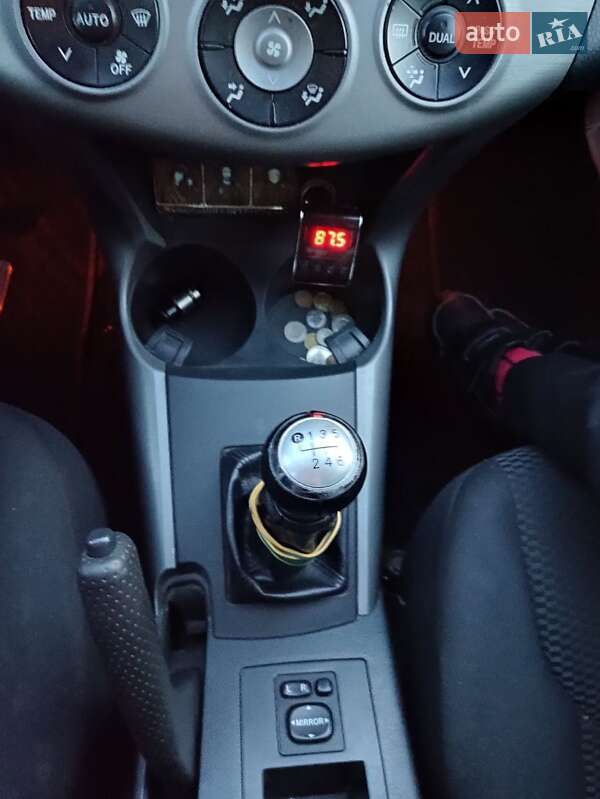 Позашляховик / Кросовер Toyota RAV4 2006 в Рівному фото 42 Позашляховик / Кросовер Toyota RAV4 2006 в Рівному