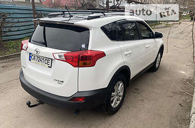 Внедорожник / Кроссовер Toyota RAV4 2014 в Черкассах