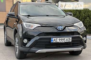 Позашляховик / Кросовер Toyota RAV4 2016 в Дніпрі