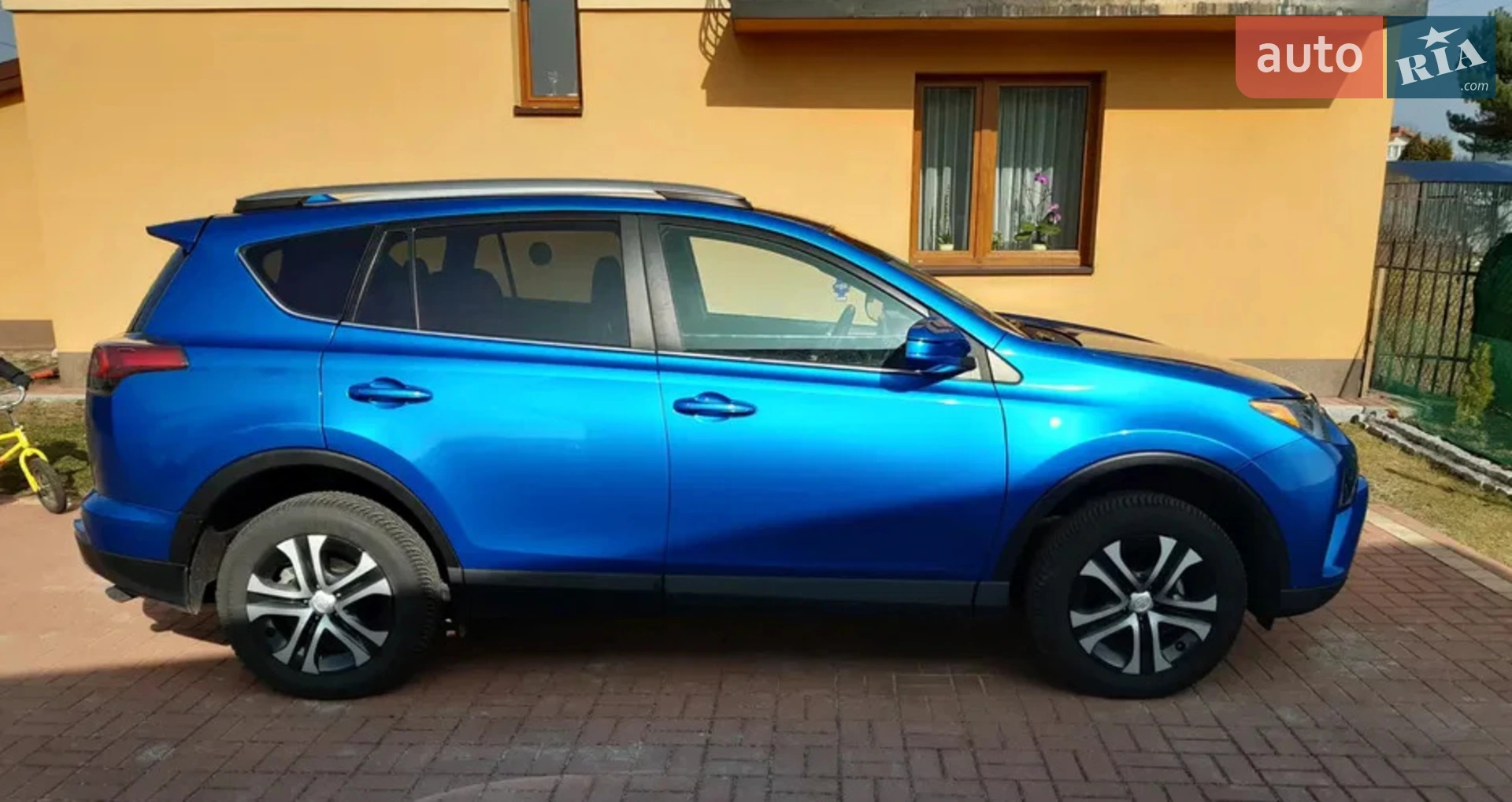 2018 Toyota RAV 4 - мініатюра 2