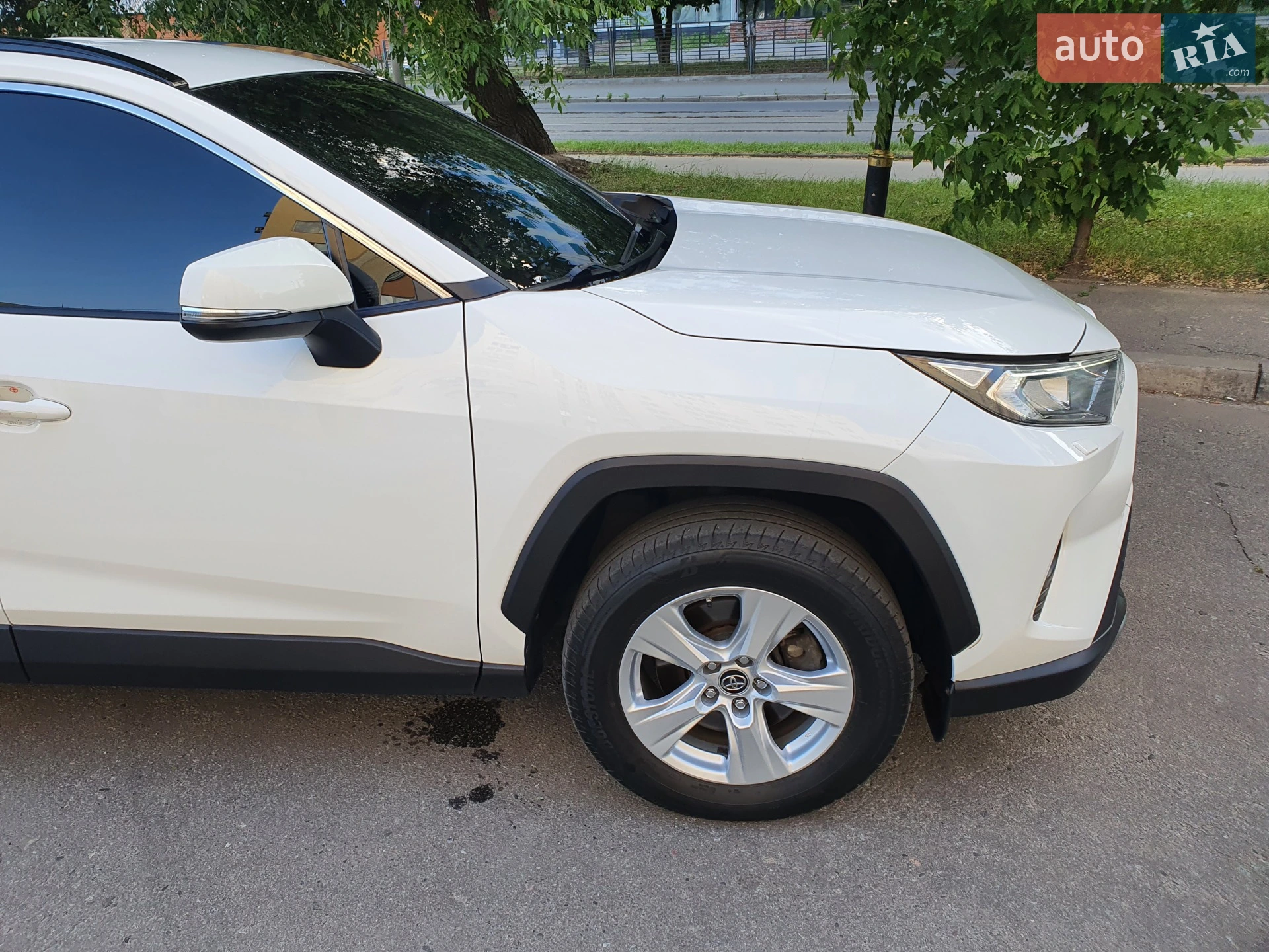 2019 Toyota RAV 4 - мініатюра 13