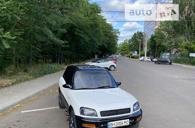 Позашляховик / Кросовер Toyota RAV4 1996 в Одесі