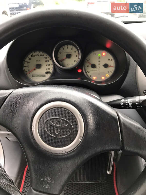 Позашляховик / Кросовер Toyota RAV4 2002 в Володимирці