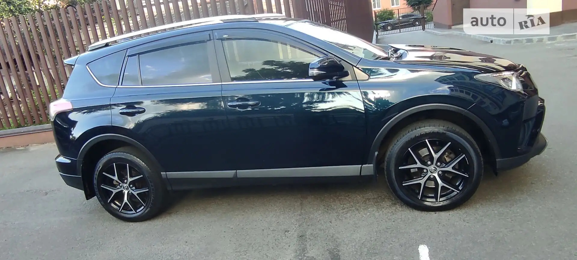 2018 Toyota RAV 4 - мініатюра 3