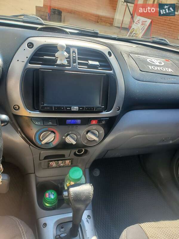 Позашляховик / Кросовер Toyota RAV4 2002 в Одесі