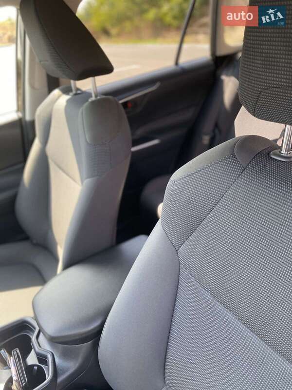 Позашляховик / Кросовер Toyota RAV4 2019 в Вінниці