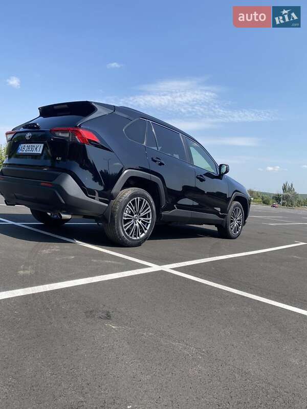 Позашляховик / Кросовер Toyota RAV4 2019 в Вінниці
