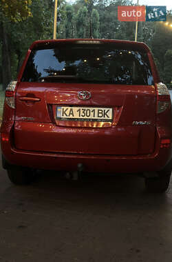 Внедорожник / Кроссовер Toyota RAV4 2010 в Киеве