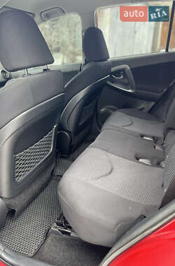 Внедорожник / Кроссовер Toyota RAV4 2010 в Киеве