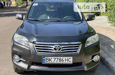 Внедорожник / Кроссовер Toyota RAV4 2010 в Ровно