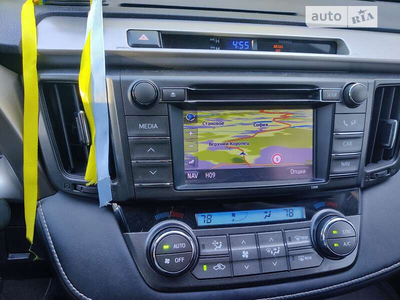 Позашляховик / Кросовер Toyota RAV4 2015 в Мукачевому