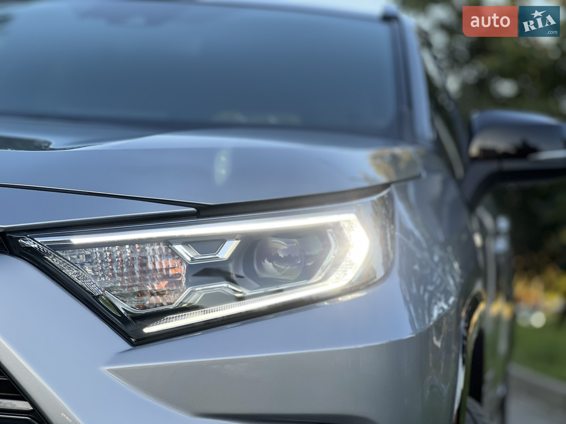 2020 Toyota RAV 4 - мініатюра 10