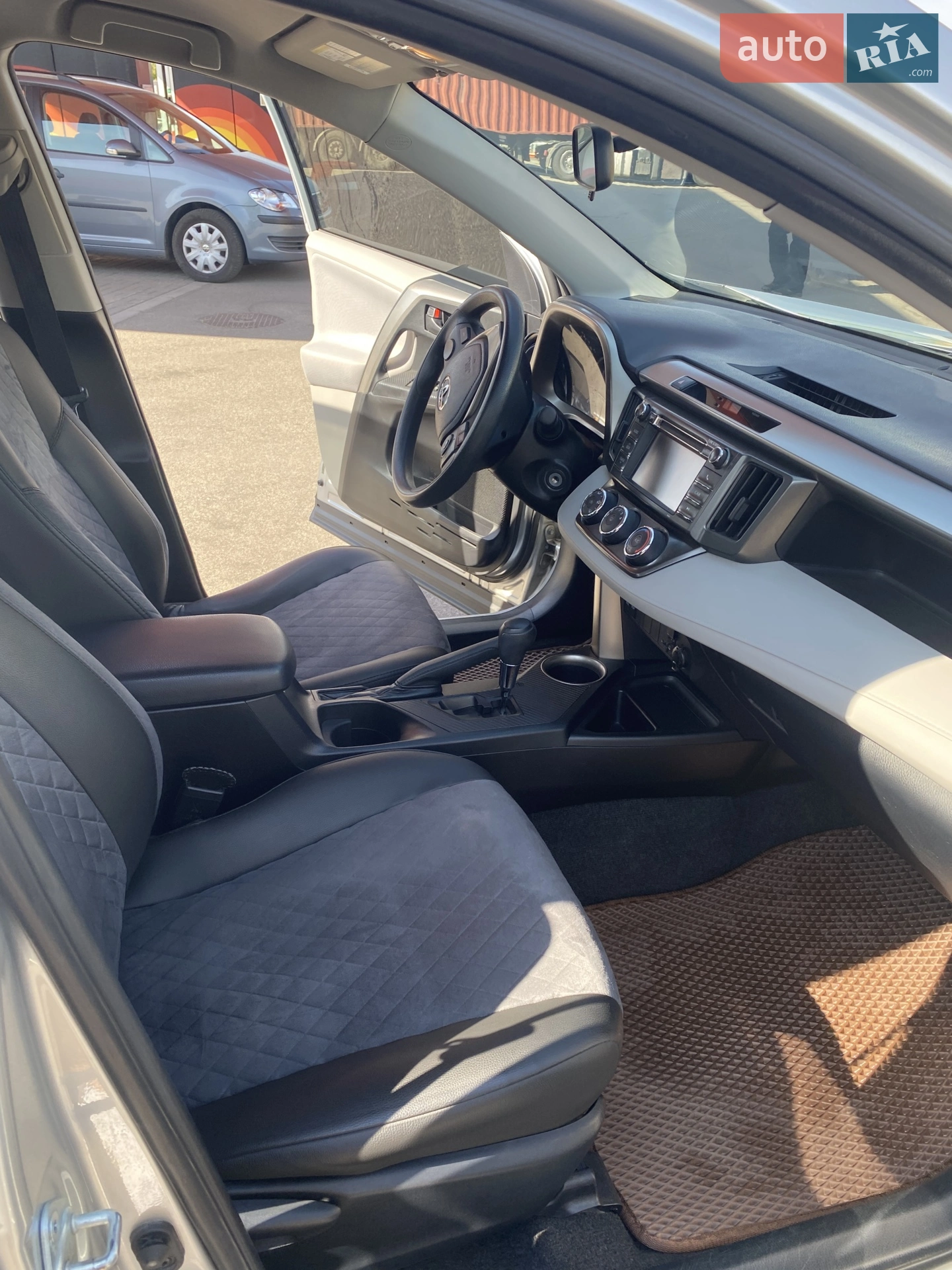 2013 Toyota RAV 4 - мініатюра 11