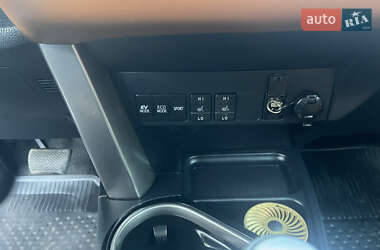 Внедорожник / Кроссовер Toyota RAV4 2017 в Первомайске