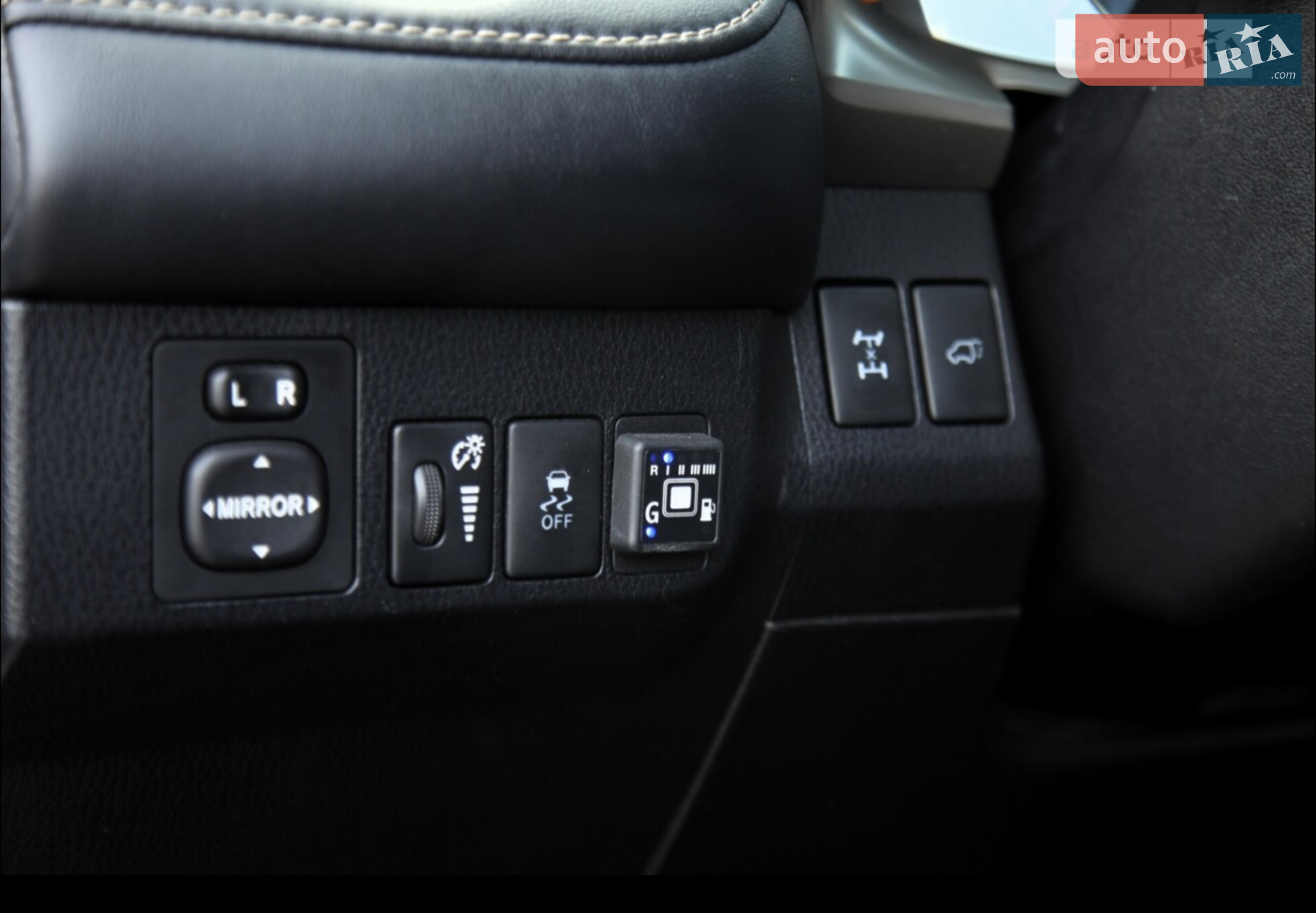 2015 Toyota RAV 4 - мініатюра 11