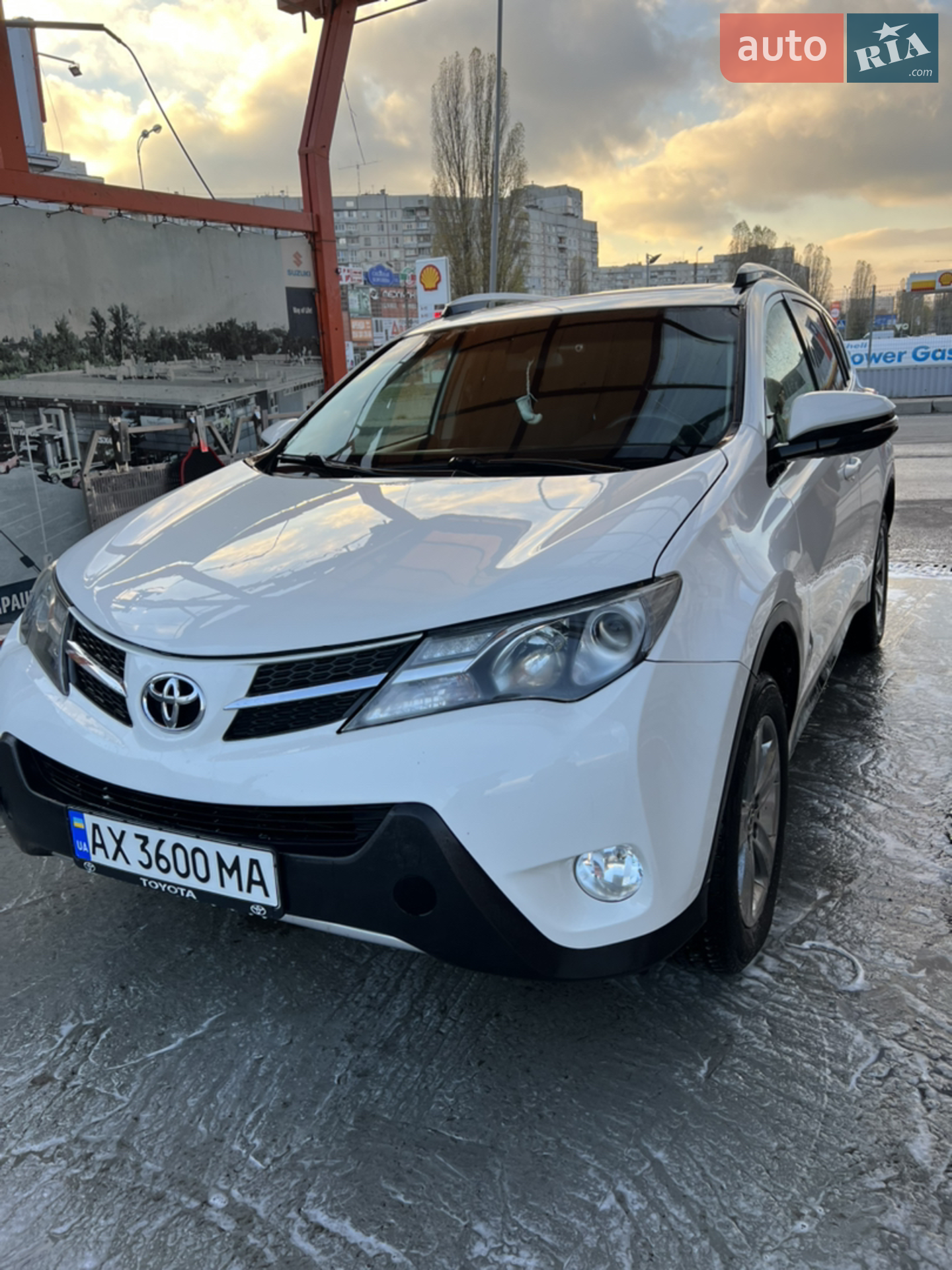 2015 Toyota RAV 4 - фото 1