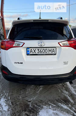 Внедорожник / Кроссовер Toyota RAV4 2015 в Харькове