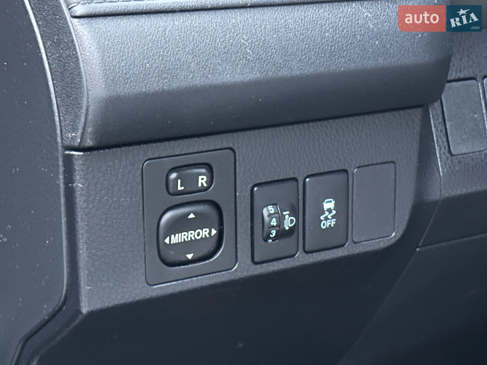 2014 Toyota RAV 4 - мініатюра 32