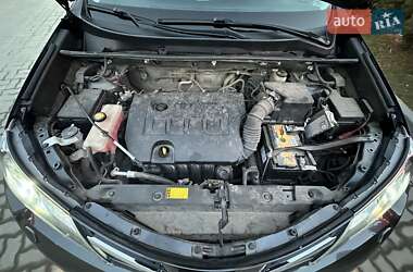 Позашляховик / Кросовер Toyota RAV4 2014 в Міжгір'ї