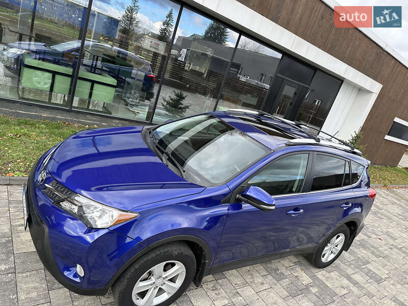 Позашляховик / Кросовер Toyota RAV4 2014 в Ужгороді