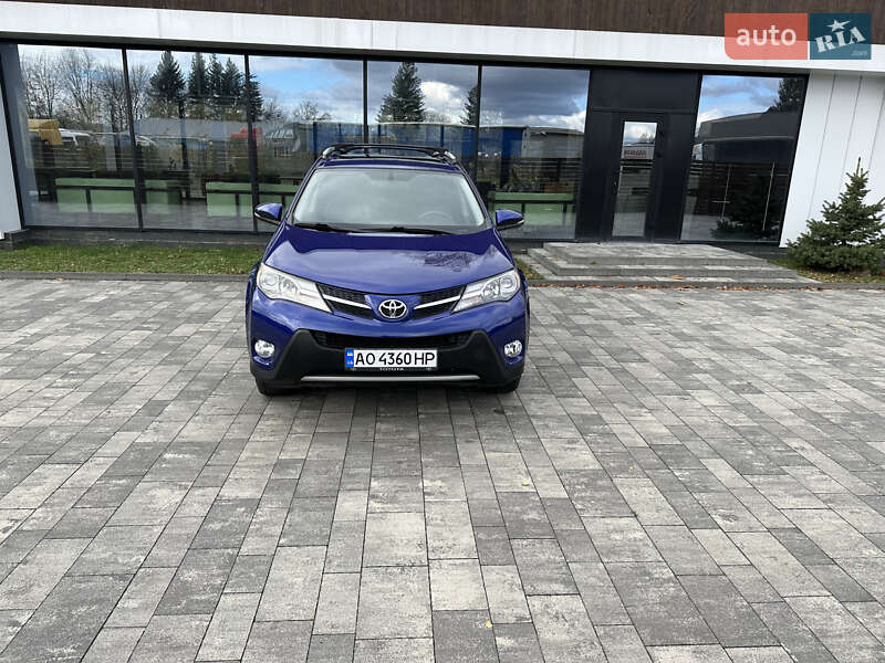 Позашляховик / Кросовер Toyota RAV4 2014 в Ужгороді