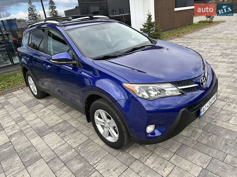 Позашляховик / Кросовер Toyota RAV4 2014 в Ужгороді