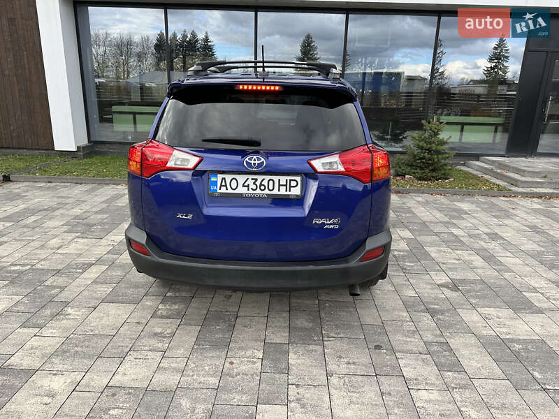Позашляховик / Кросовер Toyota RAV4 2014 в Ужгороді