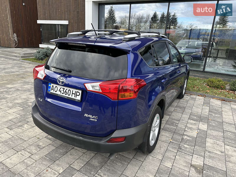 Позашляховик / Кросовер Toyota RAV4 2014 в Ужгороді