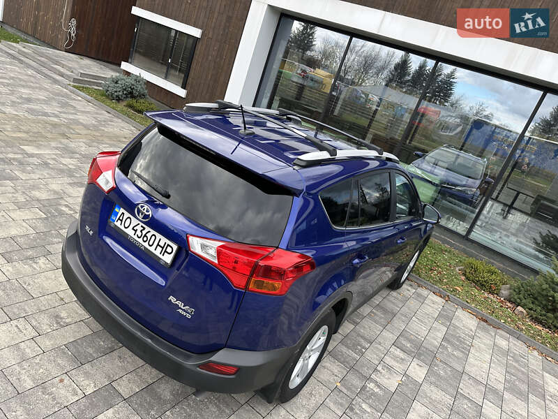 Позашляховик / Кросовер Toyota RAV4 2014 в Ужгороді