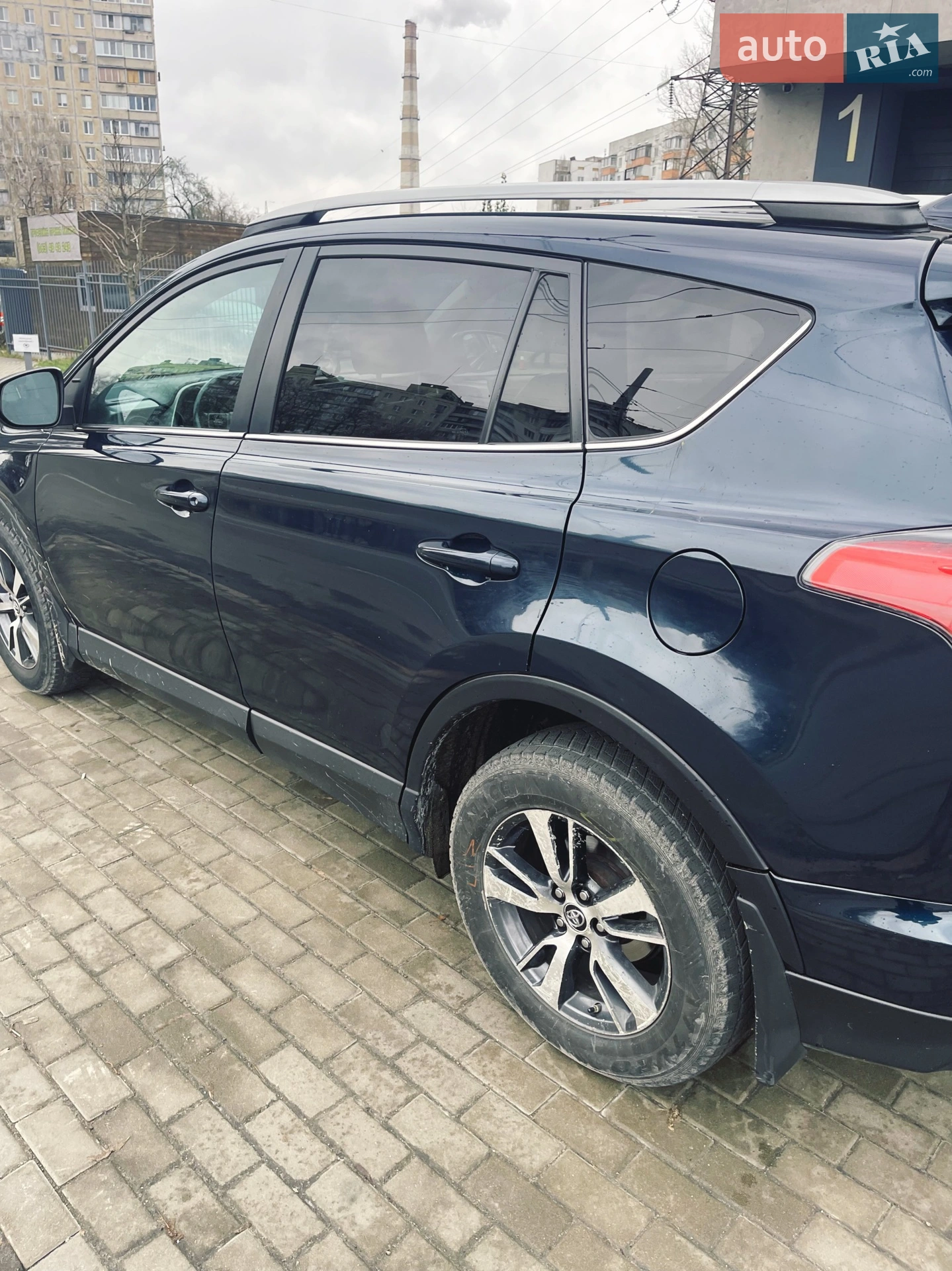 2017 Toyota RAV 4 - мініатюра 5