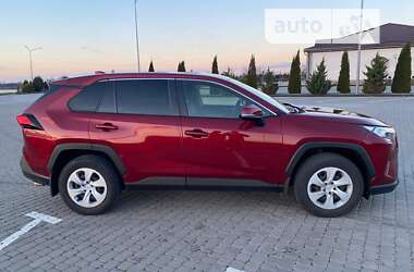 Позашляховик / Кросовер Toyota RAV4 2019 в Хмельницькому