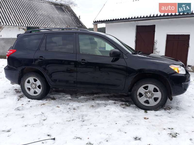 Позашляховик / Кросовер Toyota RAV4 2010 в Кременці